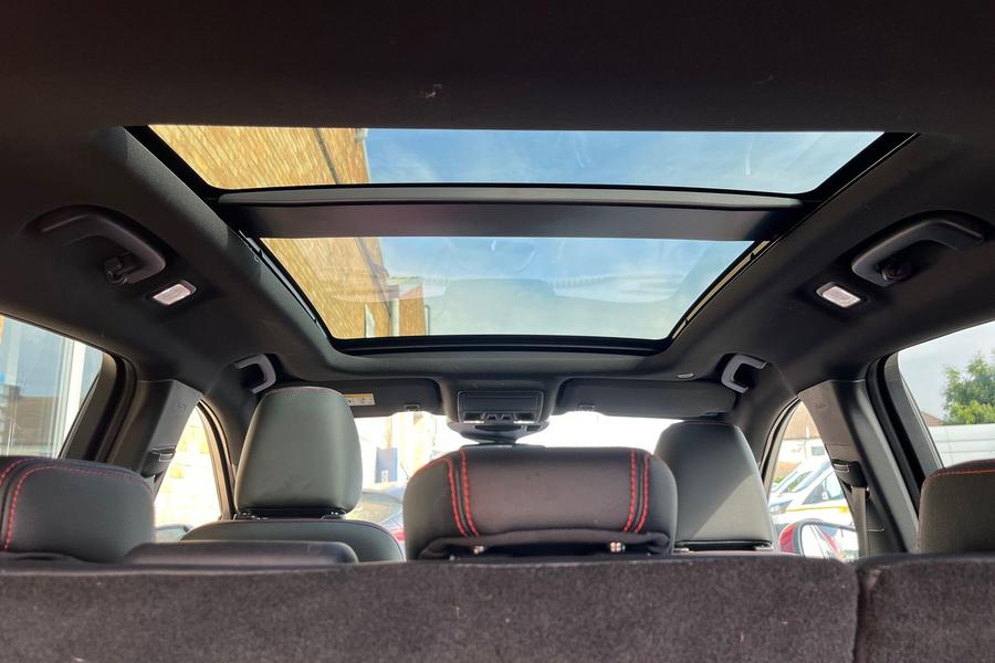 Ford Kuga Photo autoimg-4662679a84c2050e4c6b2f8461fc9f9e7ea81c54.jpg