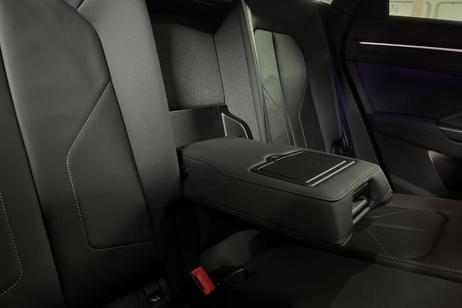 AUDI Q3 Photo 30