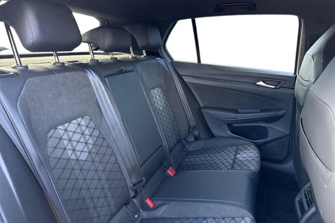 VOLKSWAGEN Golf Photo 9