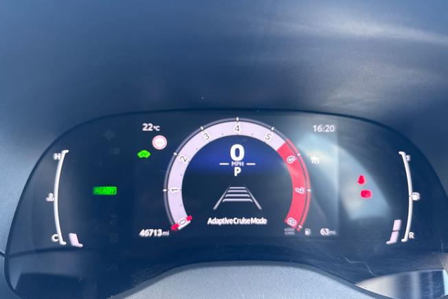 TOYOTA Yaris Photo 15