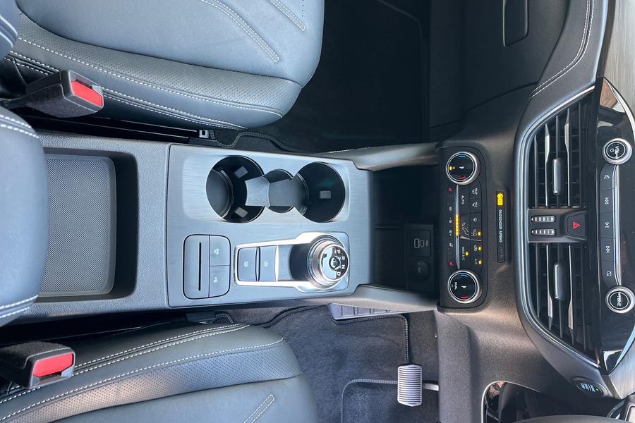 Ford Kuga Photo autoimg-466c76e7464212792f1167830240d4e1d779e143.jpg