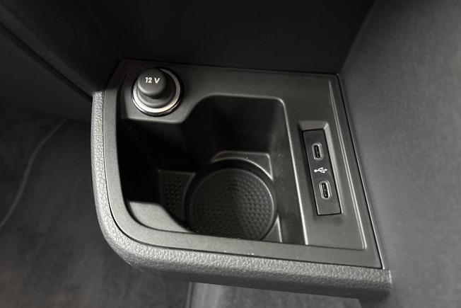 VOLKSWAGEN Caravelle Photo 34