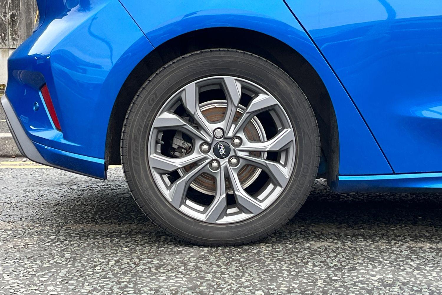 Ford FOCUS Photo 7