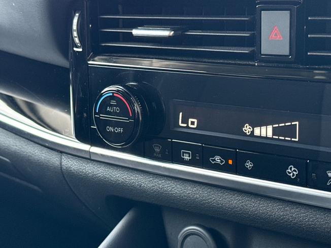 NISSAN Qashqai Photo 51