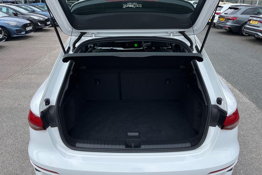Audi A3 Photo autoimg-4671db19b1f10b7559cbf4e1fde13828704cc643.jpg