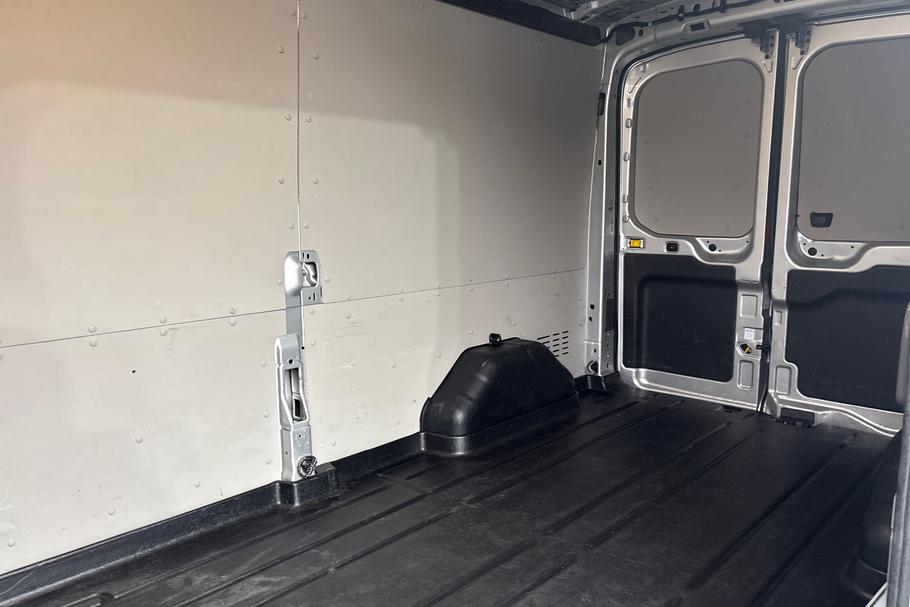 Used FORD TRANSIT HV74OMK 5