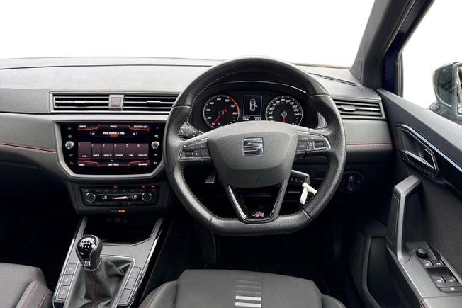 SEAT Arona Photo 11