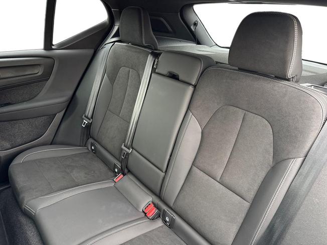 VOLVO Xc40 Photo 9