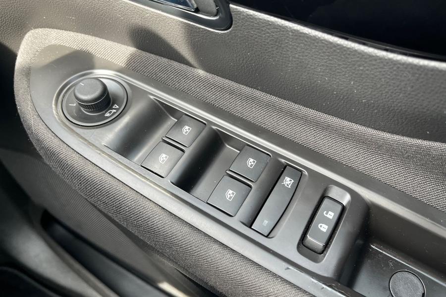 Vauxhall MOKKA X Photo autoimg-4677078992a2dbe9d12c4d5f46f4993a99da470d.jpg