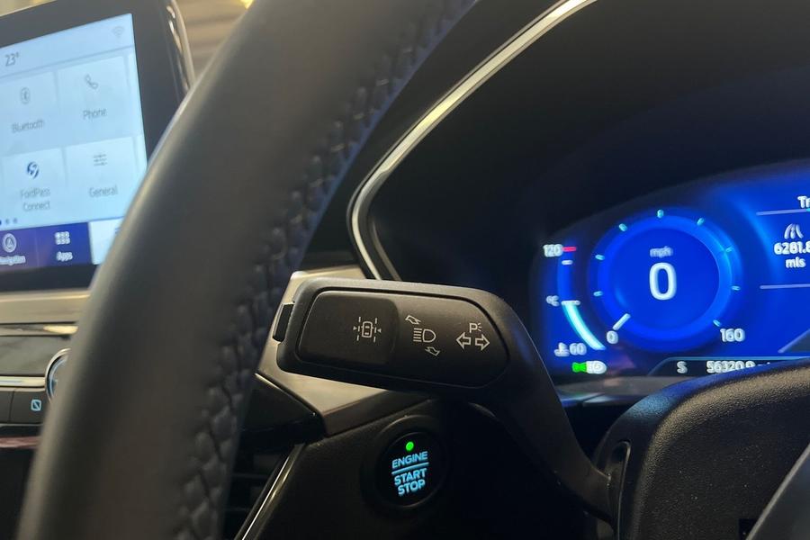 Ford KUGA Photo autoimg-46799b69f582d5c8474c41afdbe8978d04d53335.jpg