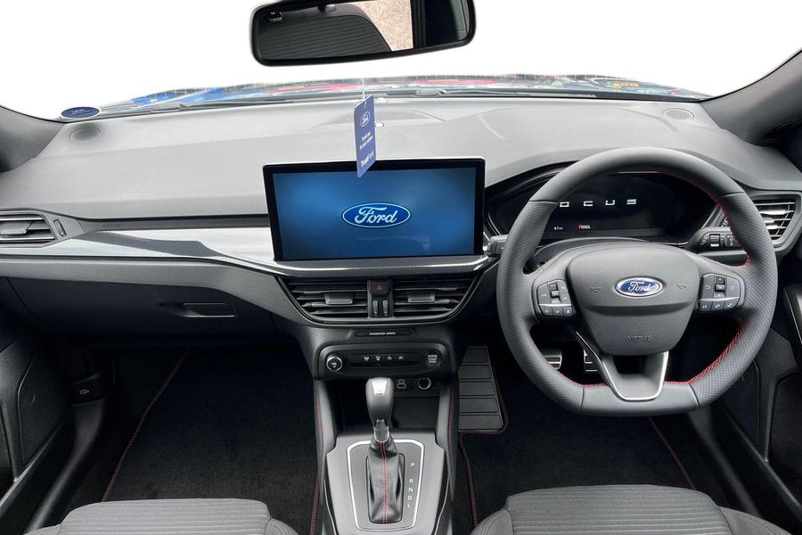 Ford Focus Photo autoimg-467d860125569e42d3d37a054db80eeaebc04316.jpg