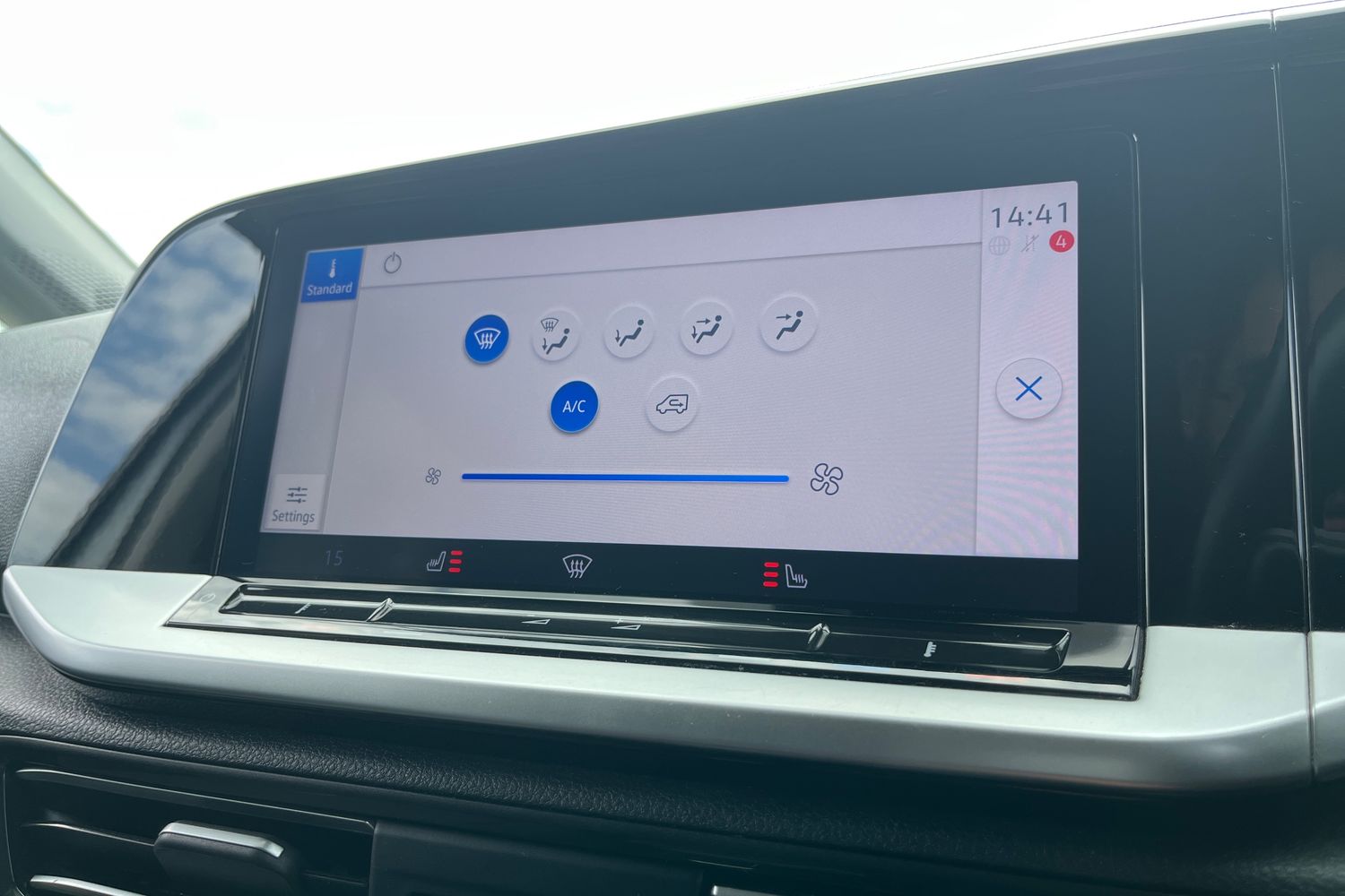 Ford TOURNEO CONNECT Photo 29