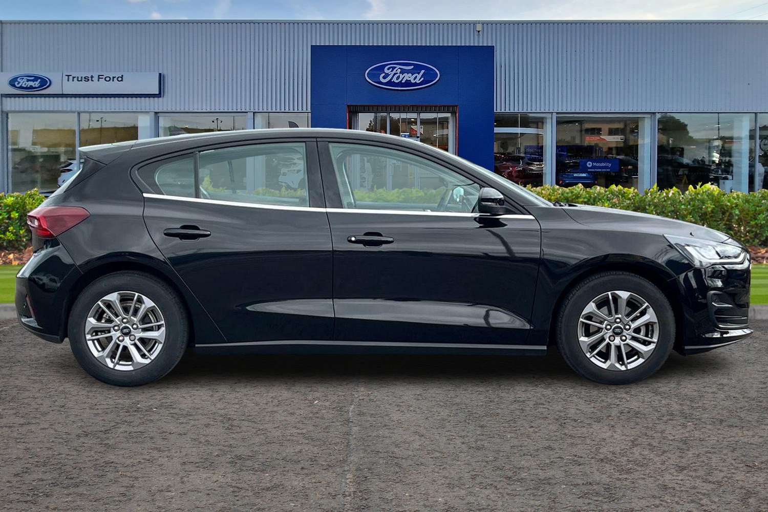 Ford FOCUS Photo 2