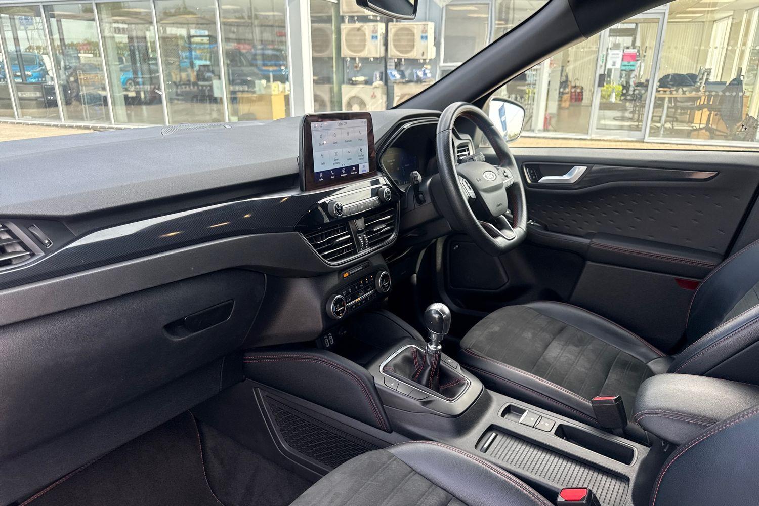 Ford KUGA Photo 17