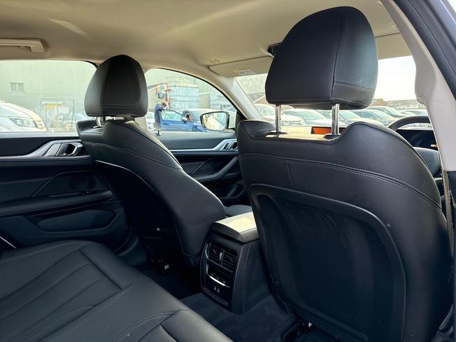 BMW I4 Photo 43