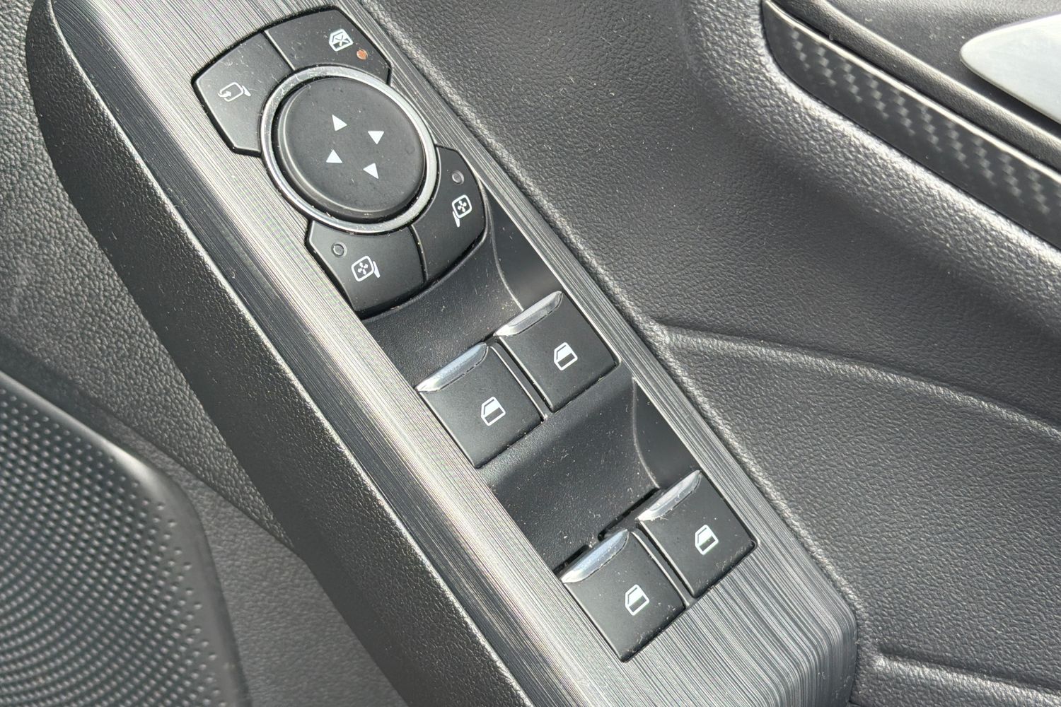 Ford KUGA Photo 15