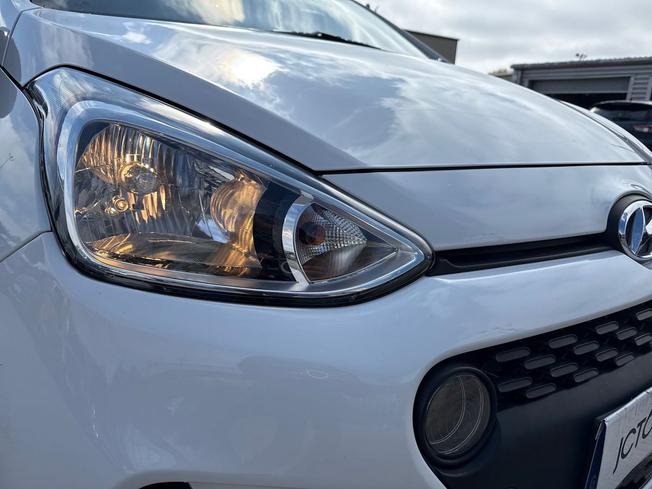 HYUNDAI i10 Photo 29