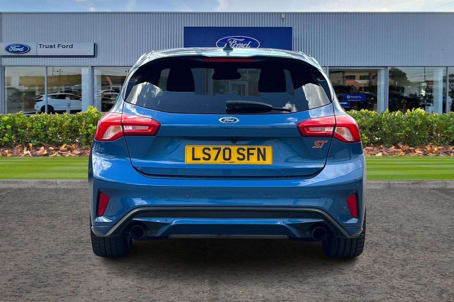 Ford Focus Photo 6