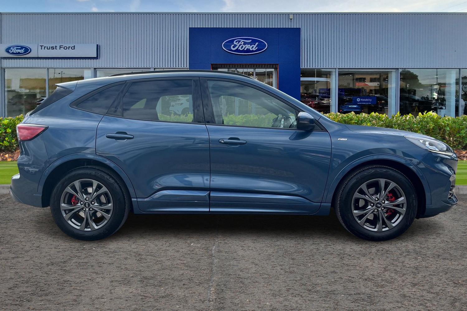 Ford Kuga Photo 2