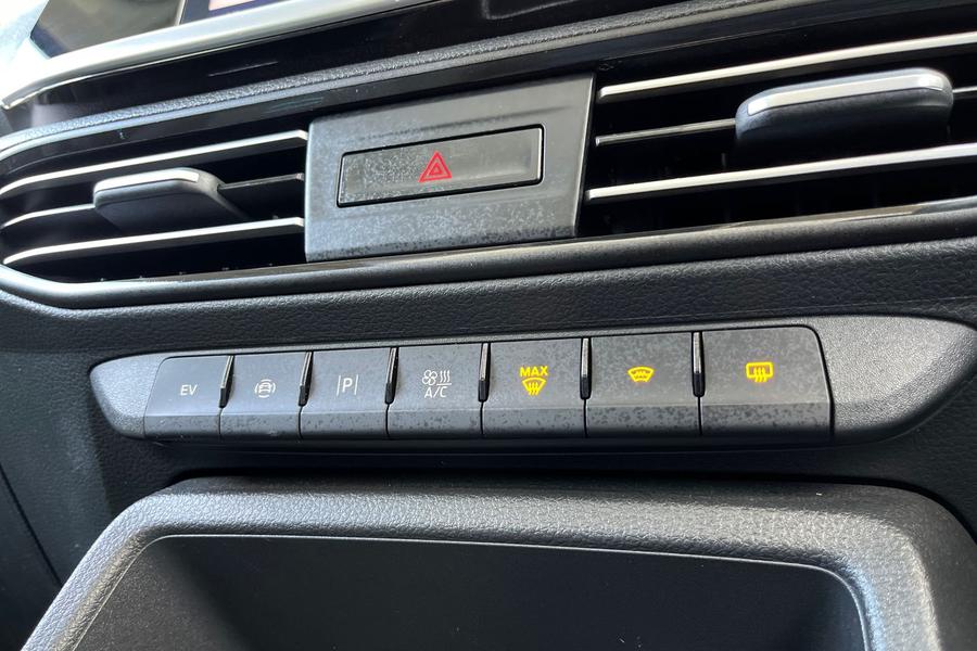Ford Tourneo Connect Photo autoimg-46906469dd5bd03d609470e73c08e0f1cac340b9.jpg