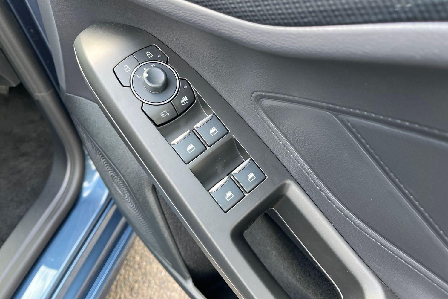 Ford Focus Photo 15