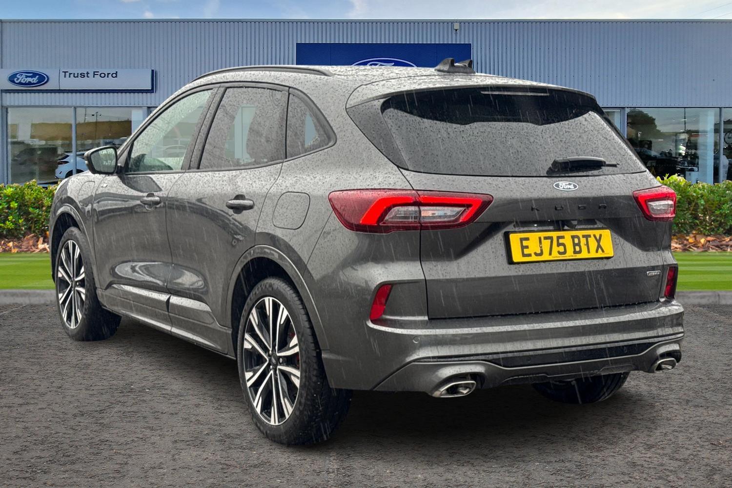 Ford KUGA Photo 1