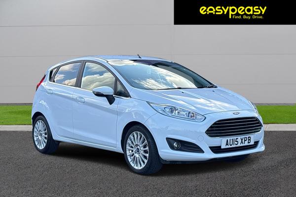 Used 2015 Ford FIESTA 1.0 EcoBoost Titanium 5dr Powershift White at easypeasy