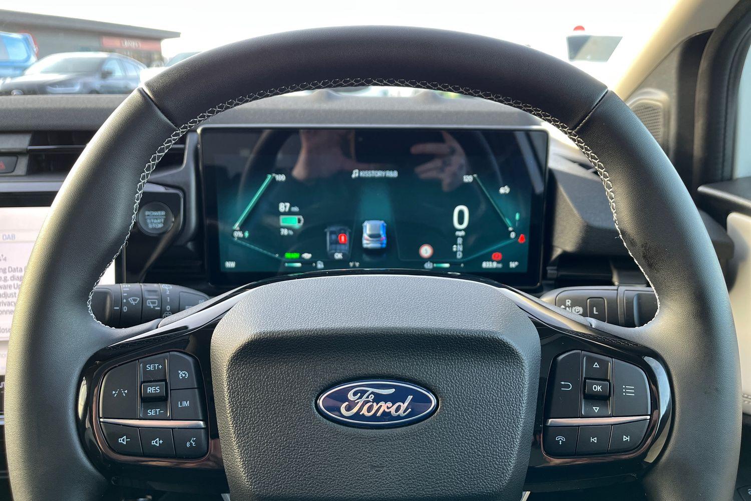 Ford Puma Gen-E Photo 11