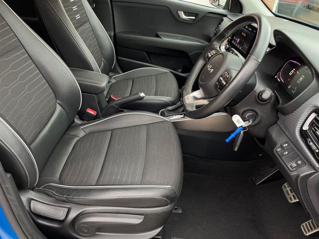 KIA Stonic Photo 28