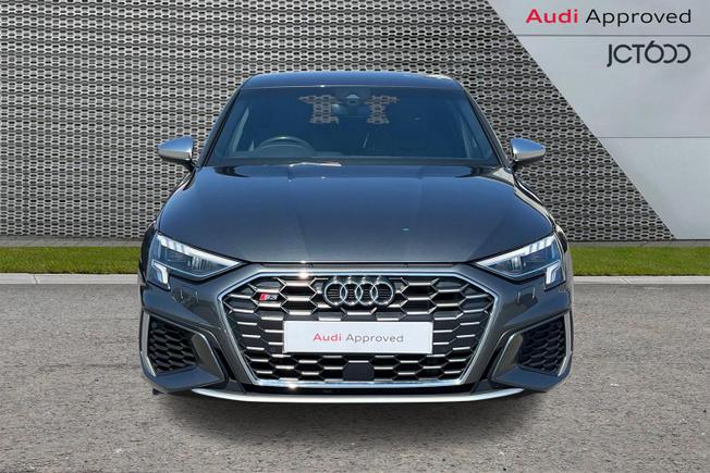 AUDI S3 Photo 8
