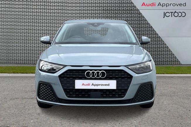 AUDI A1 Photo 8
