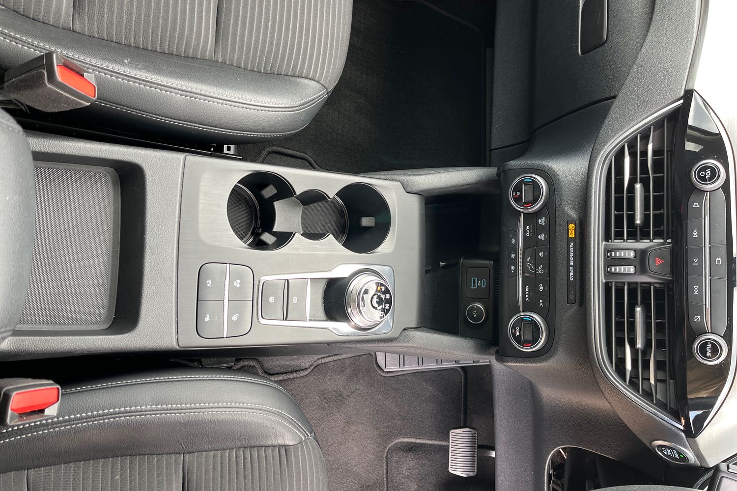 Ford Kuga Photo 31