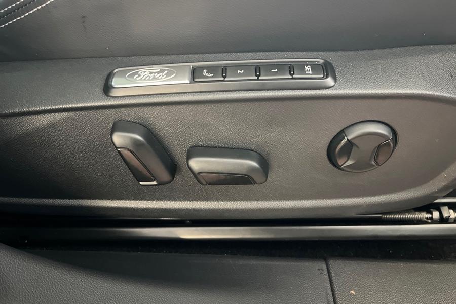 Ford Explorer Photo autoimg-46a0b43d7c9bd395248a419a619fe1d7ea47744c.jpg