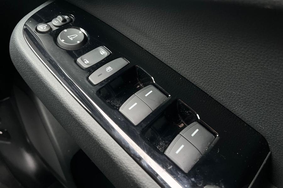Honda HR-V Photo autoimg-46a6c5d3eb095365aefb45c9bb08a71bd521535b.jpg