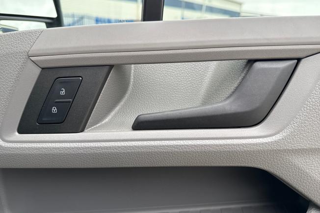 VOLKSWAGEN Crafter Photo 36