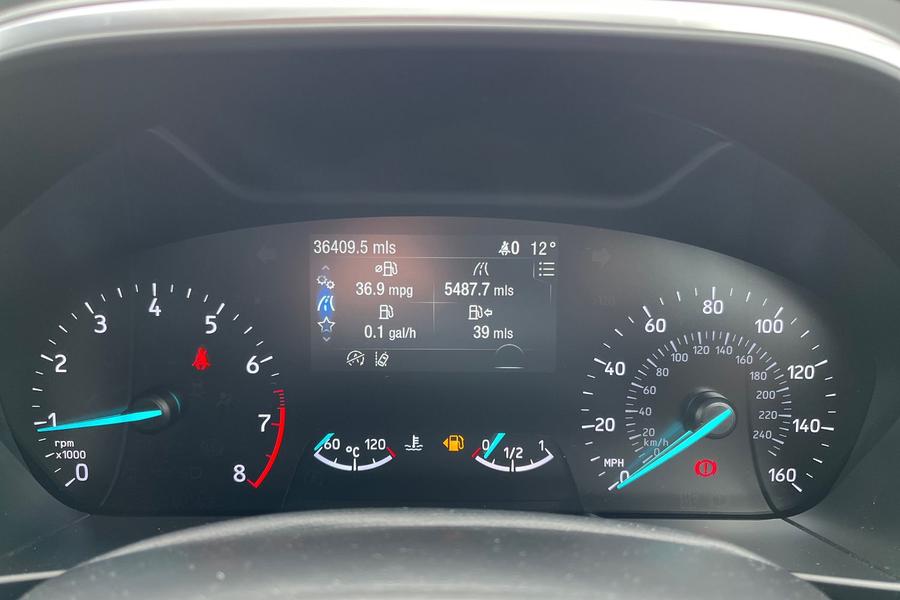 Ford FOCUS Photo autoimg-46ad20be53b509417cc1ed75ebabfa7014b53245.jpg