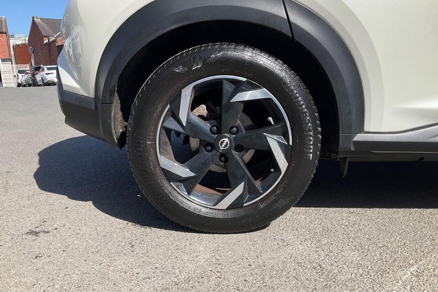 Nissan JUKE Photo autoimg-46b2abc3714f88637bc96f91765ab107a3e4b2b8.jpg