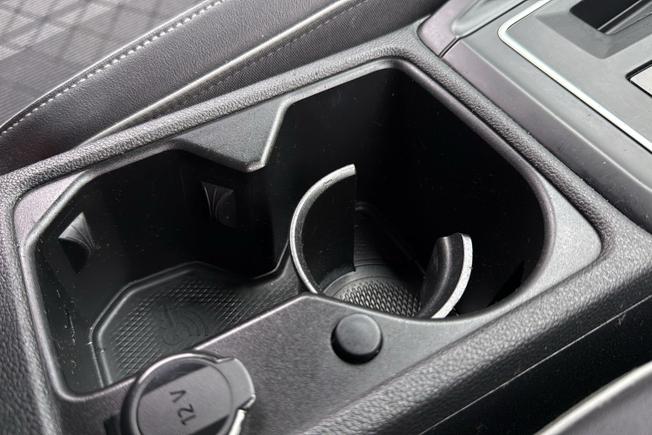 VOLKSWAGEN Golf Photo 37