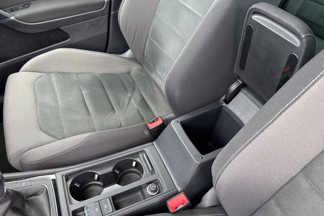 VOLKSWAGEN Golf Photo 42