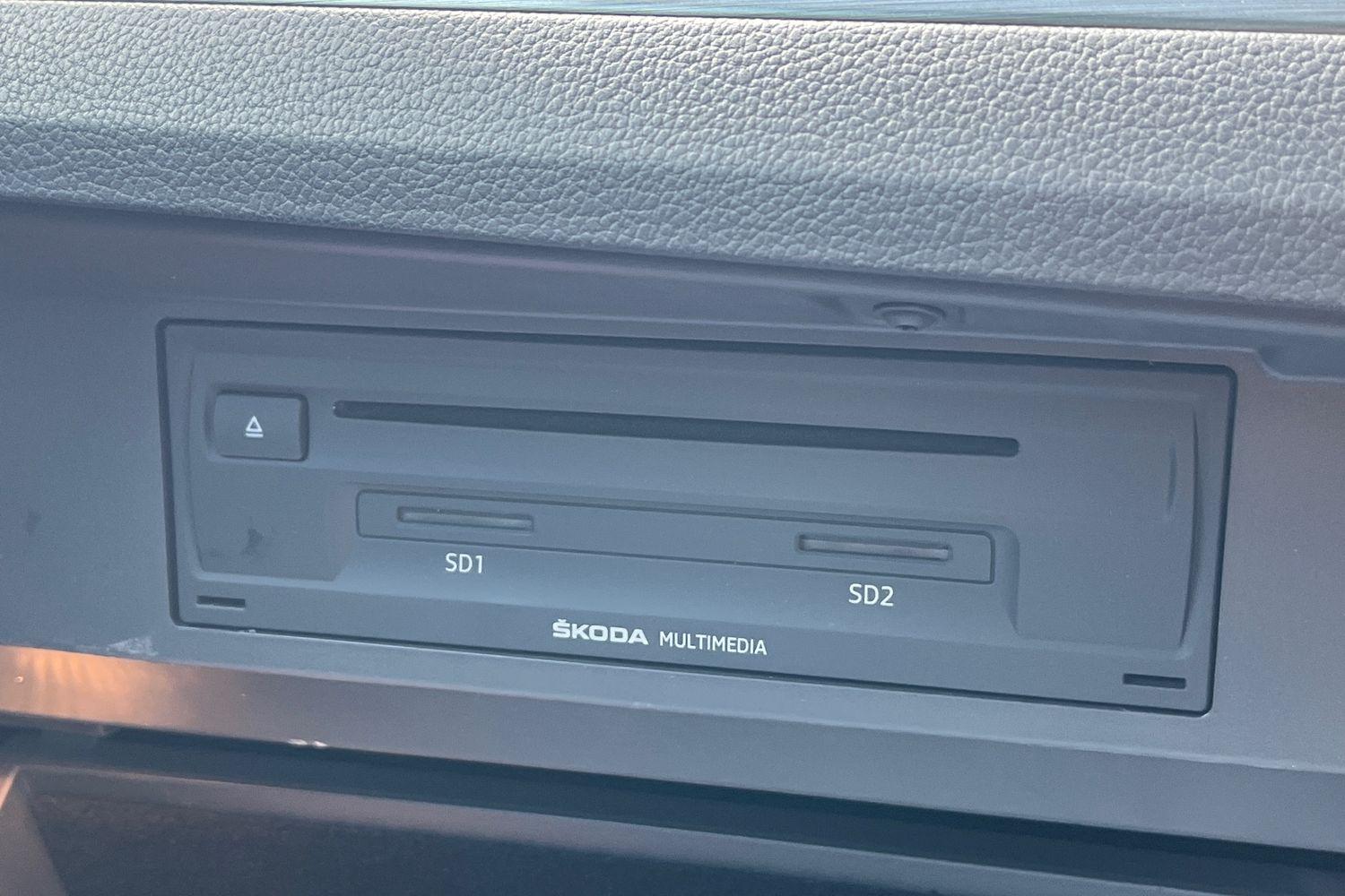 Skoda SUPERB Photo 27