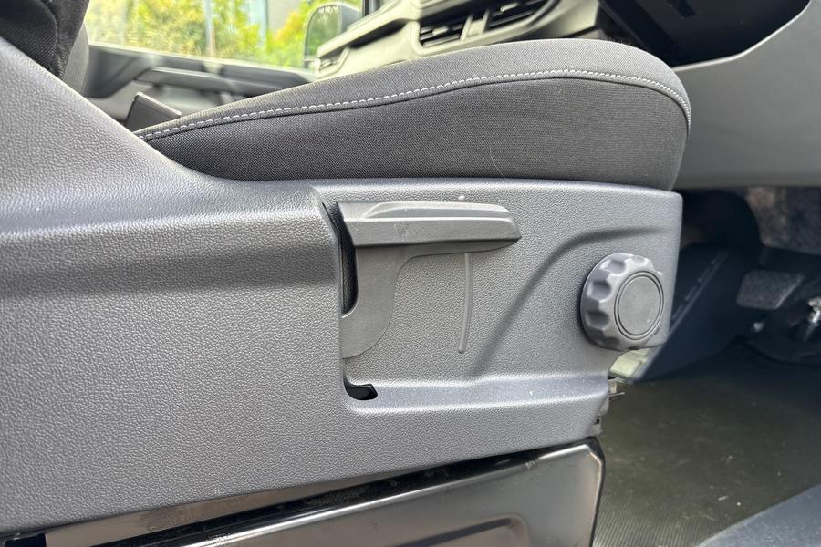 Ford E-TRANSIT CUSTOM Photo autoimg-46c6f86537ffe691593bf79618ed02576d122cc8.jpg