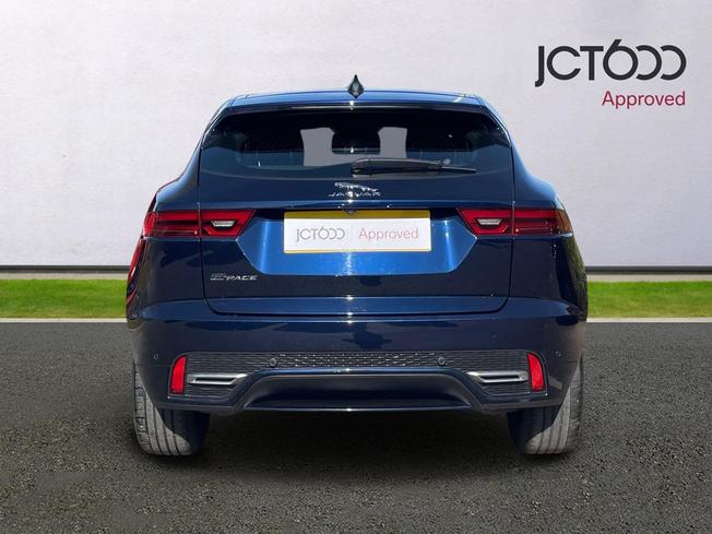 Jaguar E-PACE Photo 7