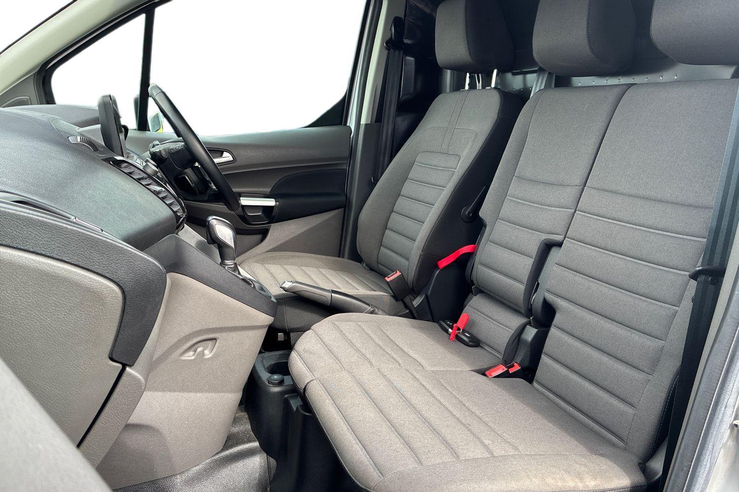 Ford TRANSIT CONNECT Photo 9