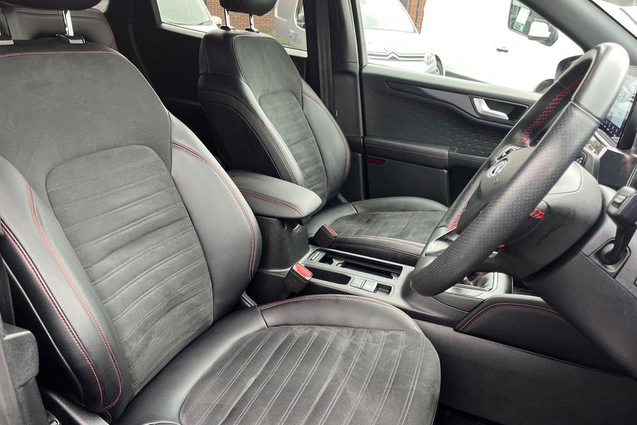 Ford KUGA Photo autoimg-46c8454a48db3d854a91f5348a76b48c546e4c1a.jpg