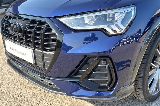 AUDI Q3 Photo 25
