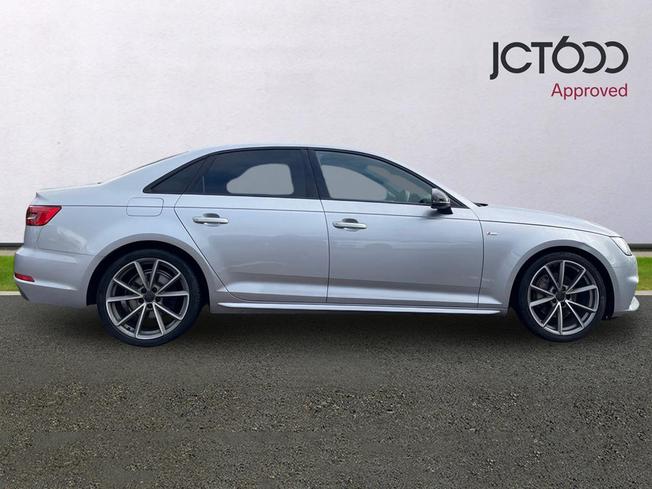 AUDI A4 Photo 4