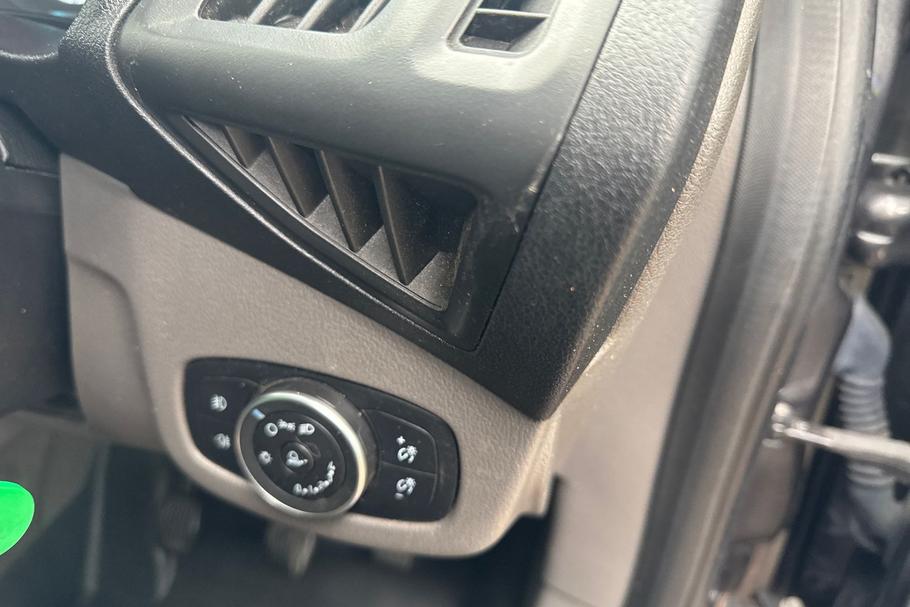 Used FORD TRANSIT CONNECT BN22NXW 28