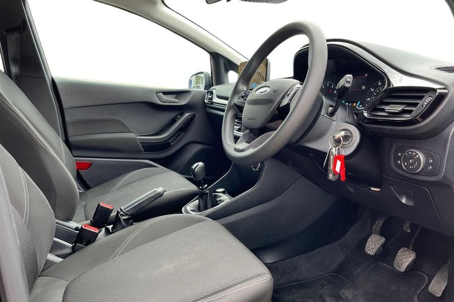 Ford FIESTA Photo autoimg-46d7266195a7f74d739540742cefbae364b7b51e.jpg