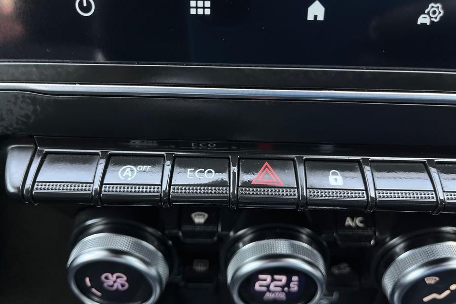 Renault CAPTUR Photo autoimg-46d74d01e1cd9b661d470a30c74f1885121568c5.jpg