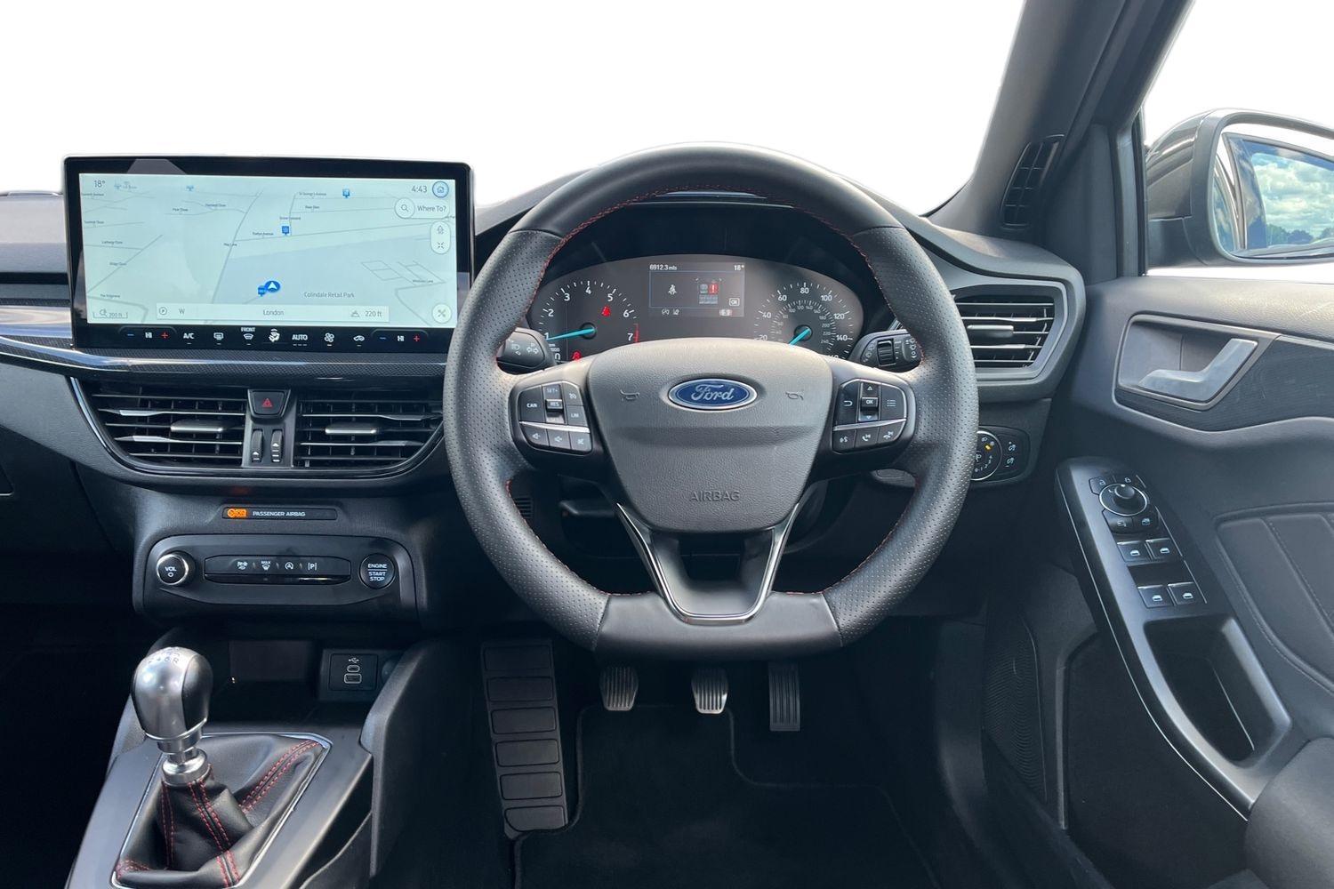 Ford Focus Photo 10